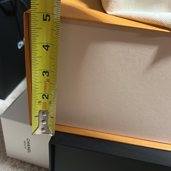 Louis Vuitton Box. - Picture 5 of 5